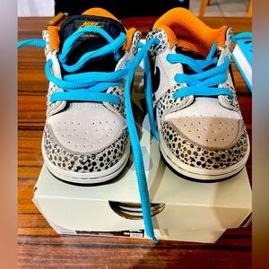 Nike sb Dunk low pro size7c Electric pack HF7840-001.